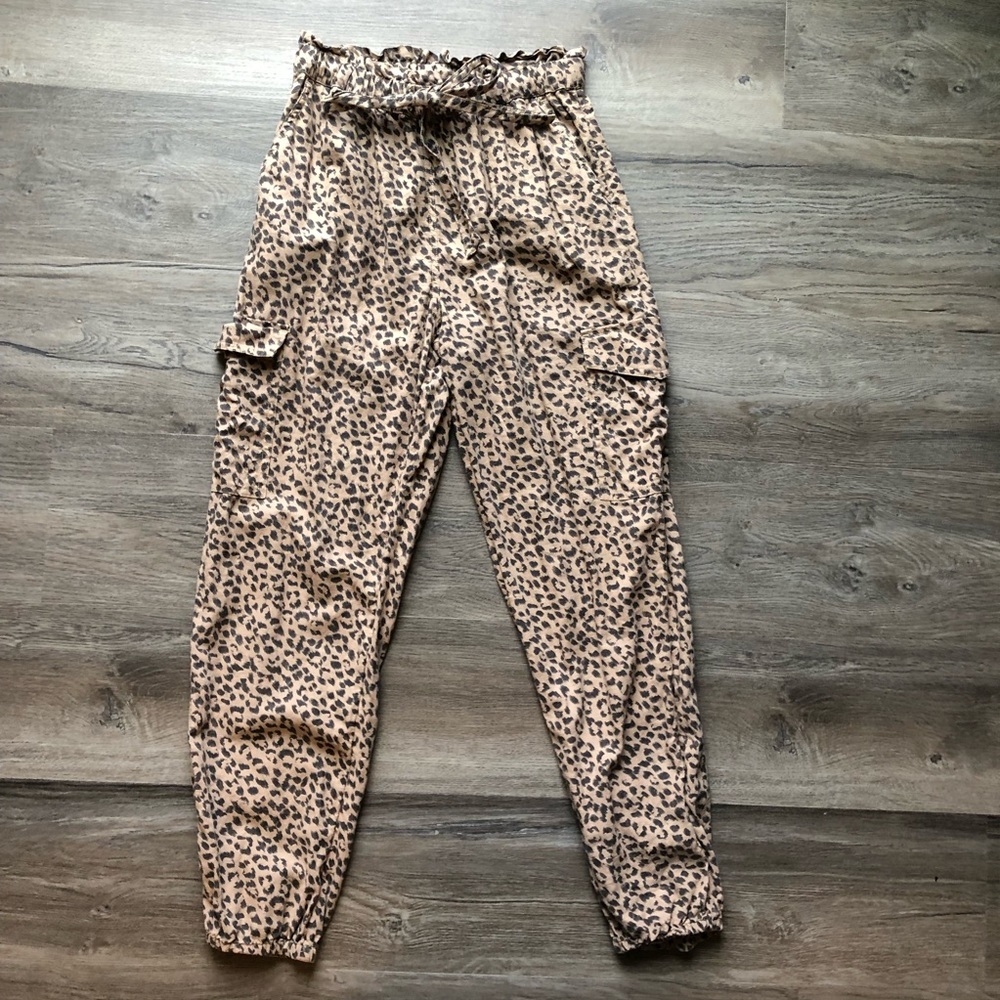 AE paperbag waist cargo joggers